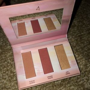 Wander Beauty Wanderess Blush Highlighter Palette